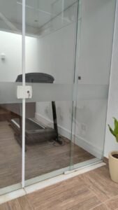 insulfilm jateado faixa porta de vidro