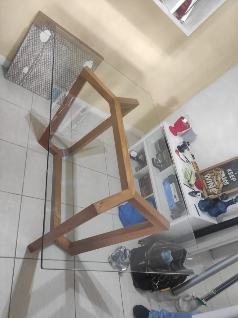 envelopamento mesa pelicula mesa antes