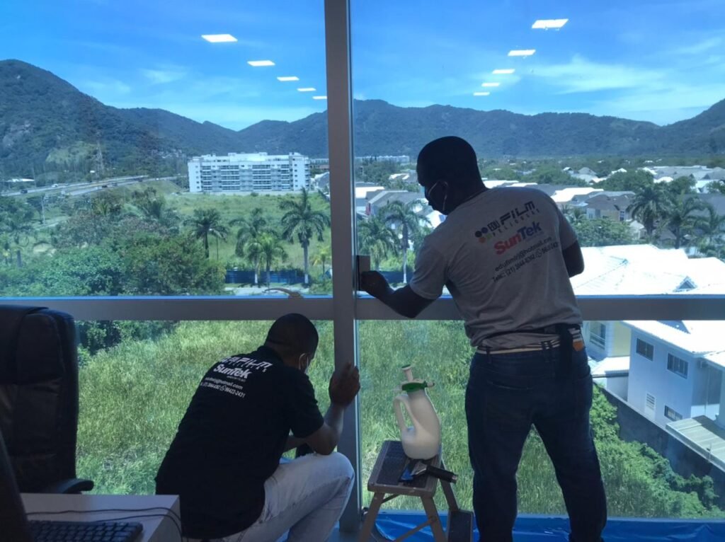 Window Film Residencial: benefícios da película para residências 2 insulfilm janela arquitetura