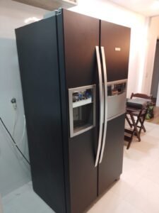 Envelopamento de geladeira: saiba mais 6 geladeira inox depois envelopamento adesivo preto 2