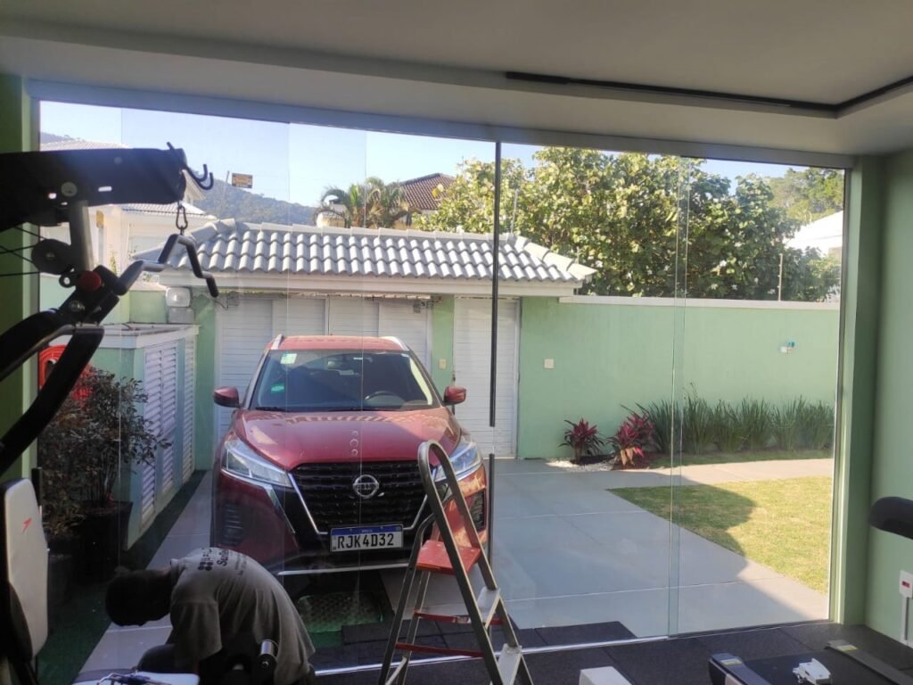 pelicula espelhada fachada de casa 6 visao por dentro