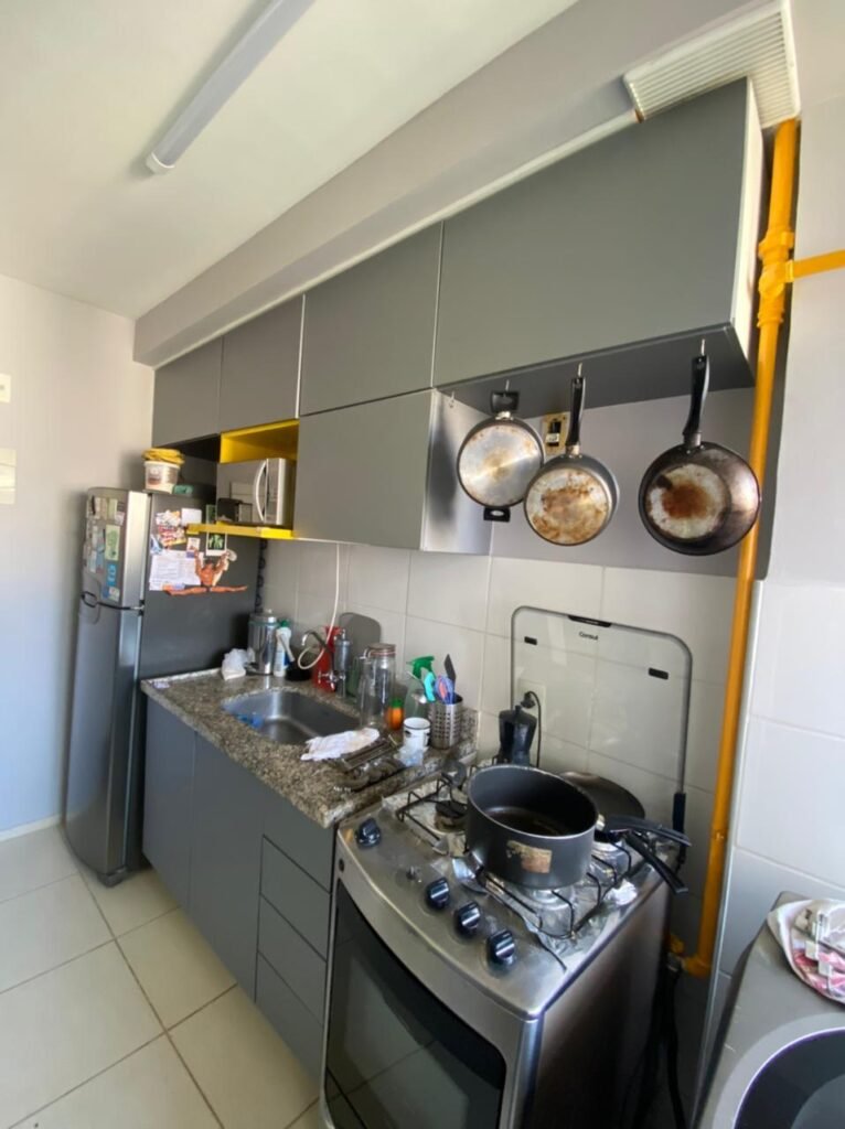 Envelopamento de armário de cozinha