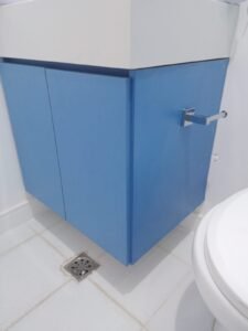 envelopamento armario de banheiro