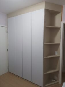 envelopamento armario branco
