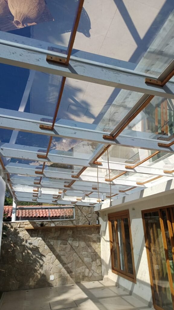 teto de vidro pergolado pelicula controle solar protecao uv